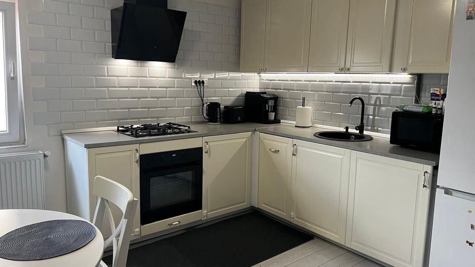 2 Camere Semi-Decomandat Mall Vitan/ Mobilat Utilat - Poză 1