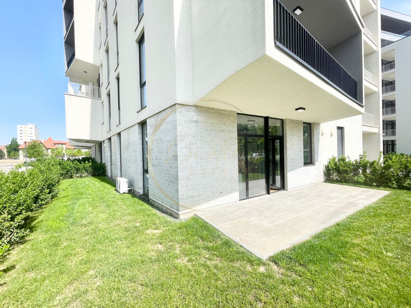 ISHO | CHELTUIELI ÎNTREȚINERE INCLUSE | Apartament  3camere + curte 100mp - Poză 8