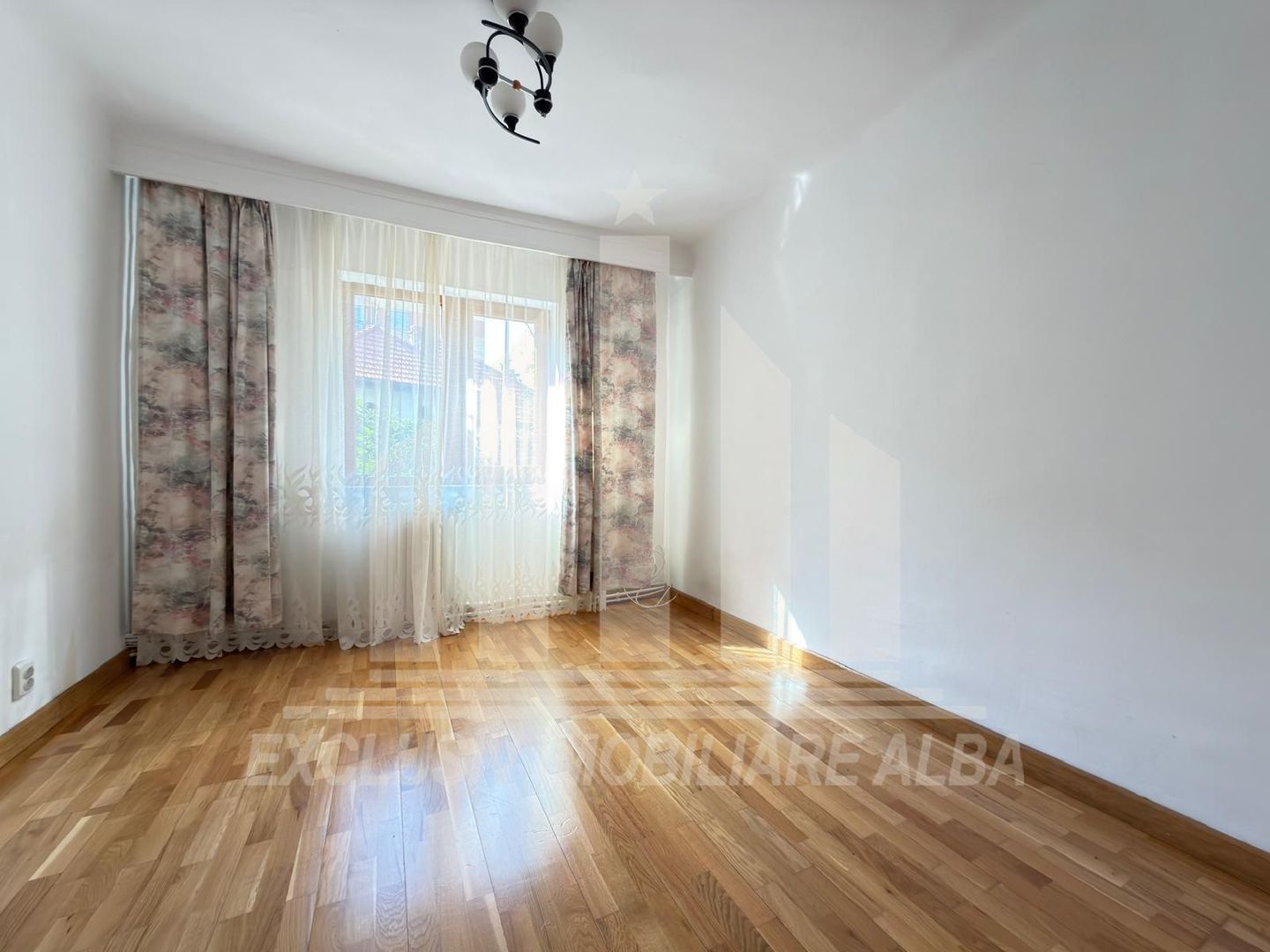 Apartament 4 camere decomandate | 85 mp | De inchiriat | Cetate - Poză 6