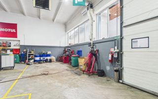 HALĂ INDUSTRIALĂ + SERVICE AUTO COMPLET ECHIPAT - Poză 18