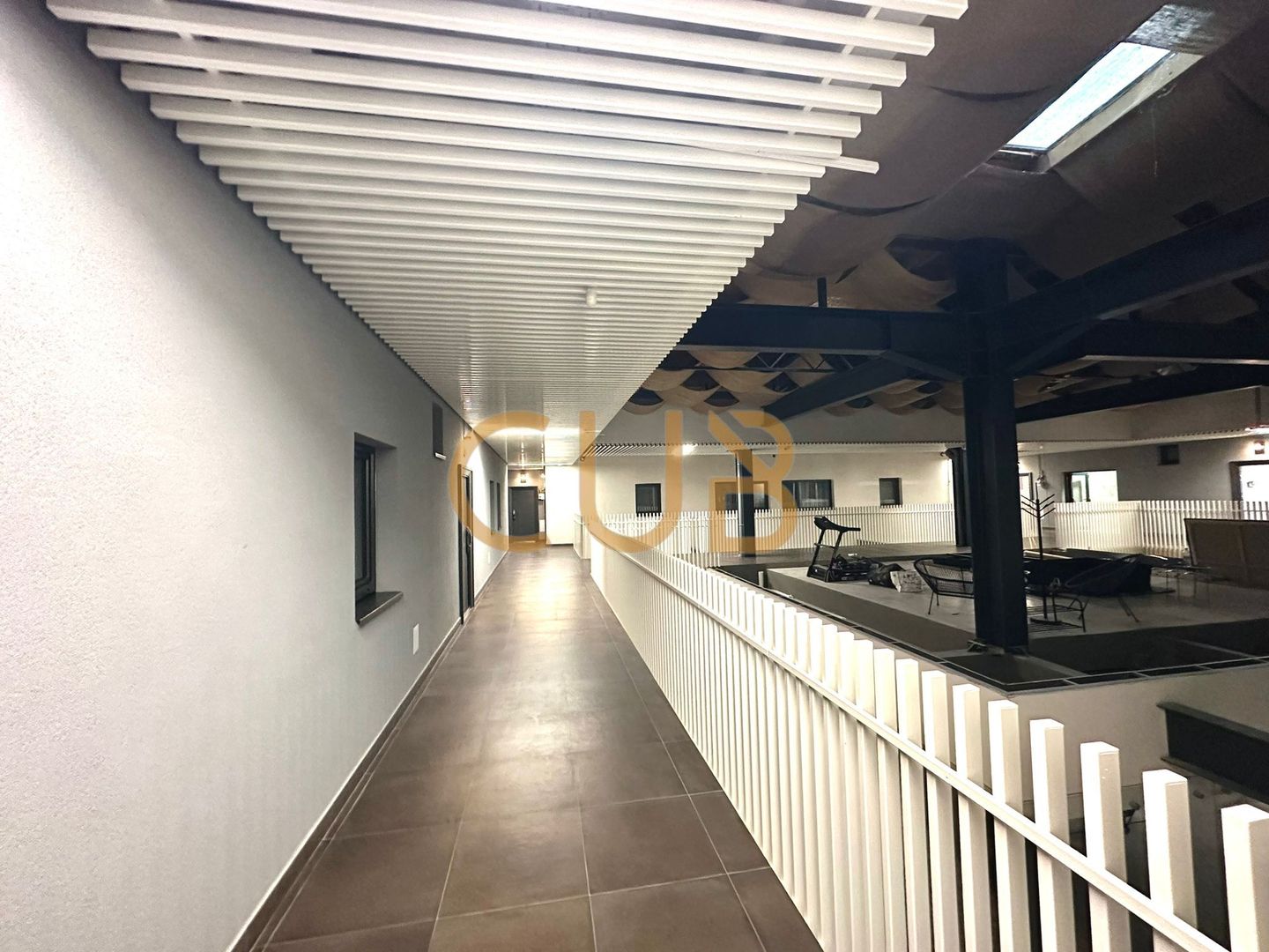 2cam DEOSEBIT | bloc nou,parcare,centrala,AC | Zona CENTRALA/CENTRU - Poză 22