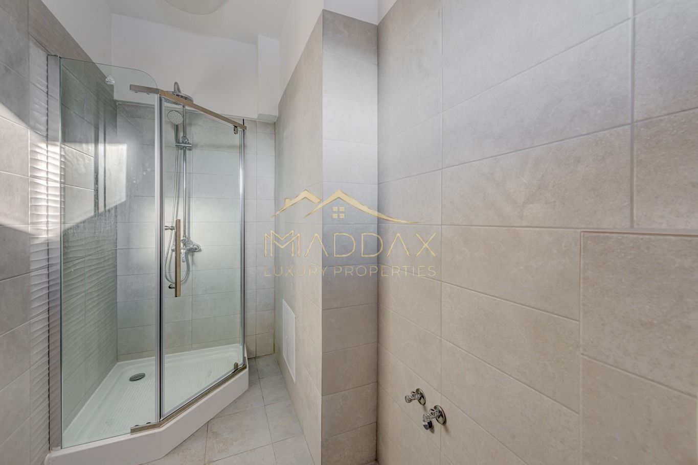 Vila ***400mp*** + Curte Proprie // zona Aviației - Poză 19