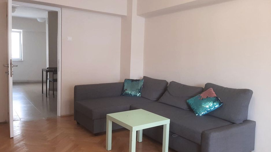 Vanzare 3 camere complet renovat zona pietonala Racadau - Poză 8