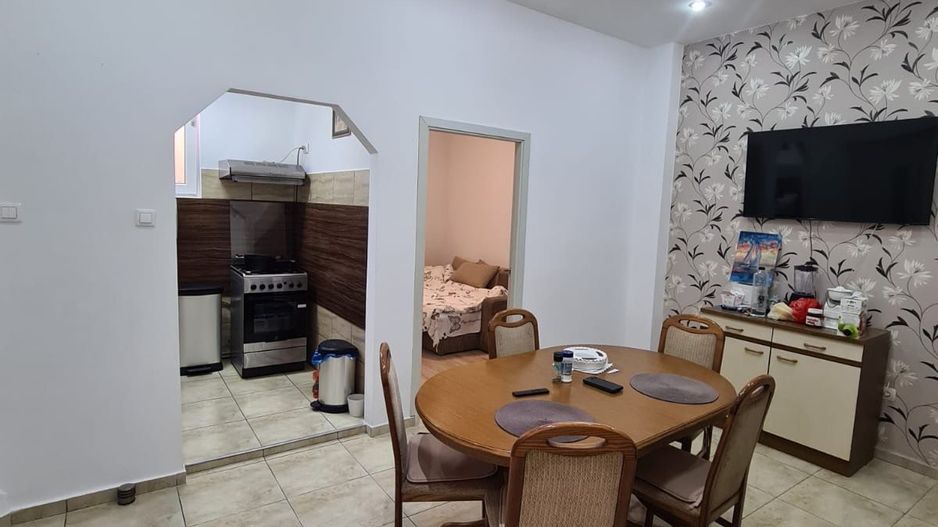 Apartament 3 camere - zona Sinaia - Poză 5