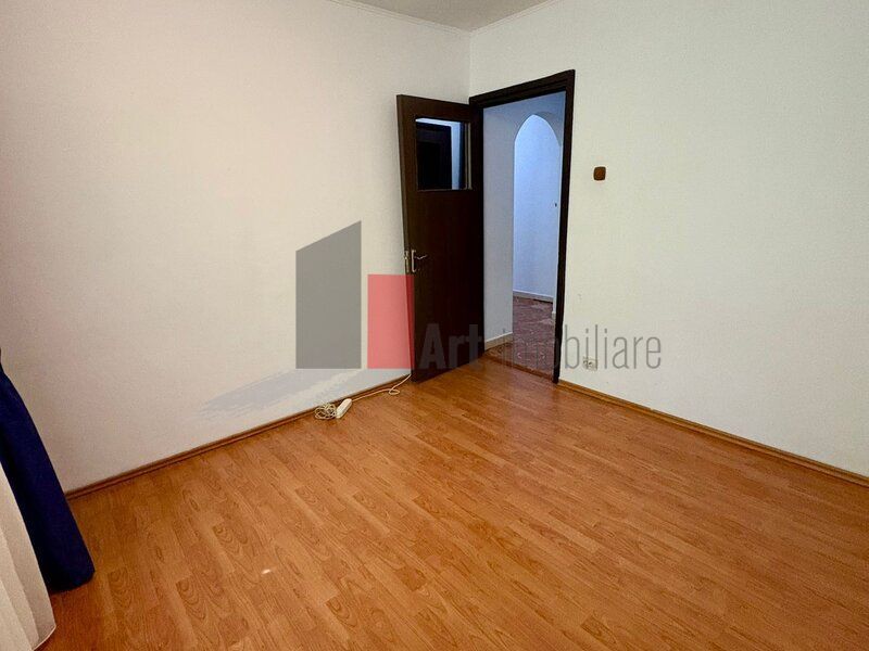 Vânzare apartament 4 camere decomandat cu centrală - Brâncoveanu - Poză 6