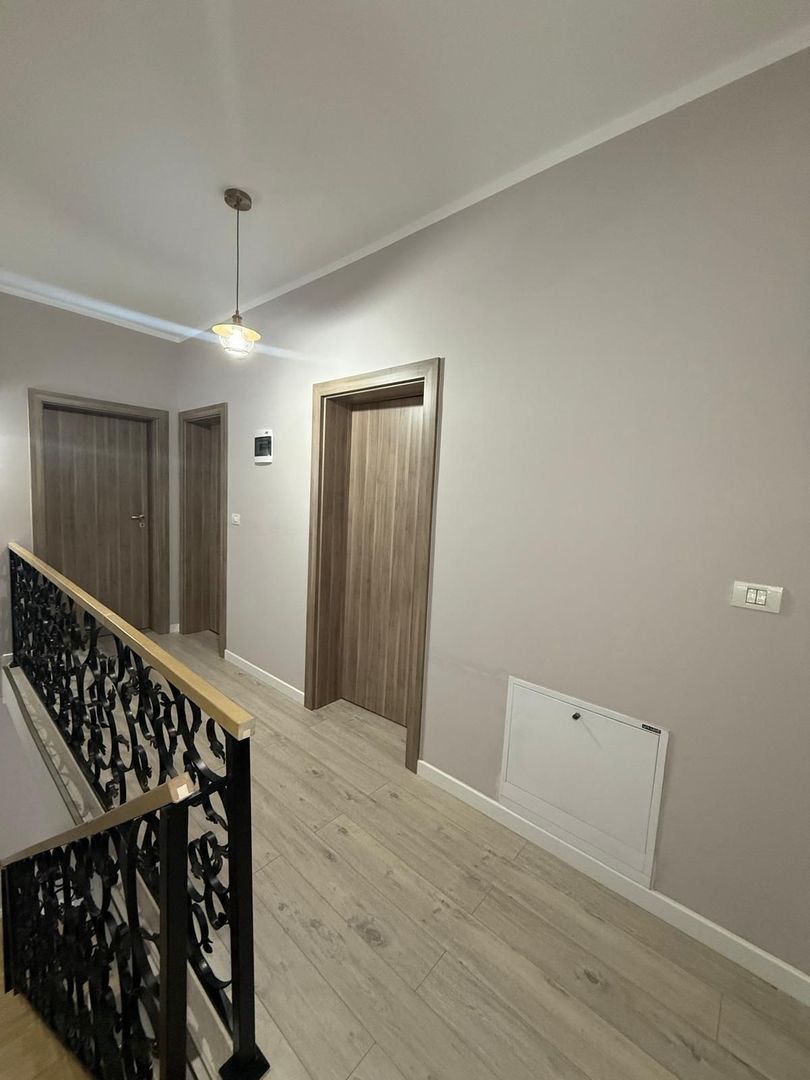 Duplex  5 dormitoare - utilat complet - zona centrala - Dumbravita - Poză 9