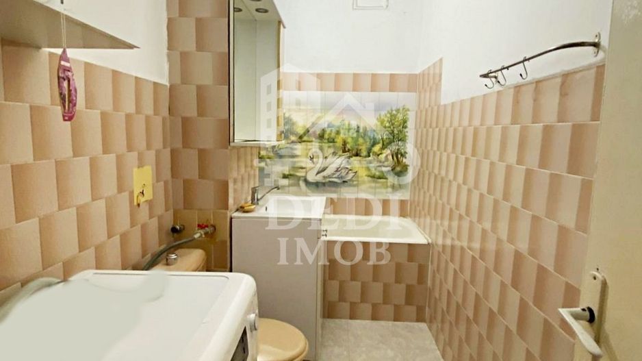 Apartament cu 3 camere de vanzare zona Bulevardul Dacia, Oradea - Poză 13