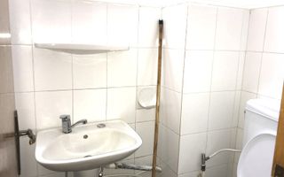 GARA-ABATOR- Apartament de 3 camere foarte spatios si luminos! - Poză 23