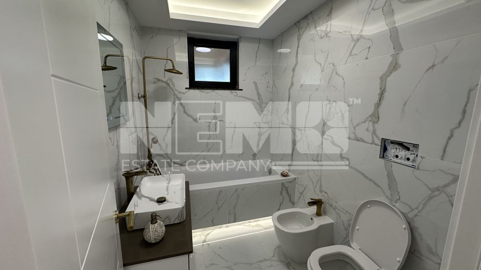 Apartament 3 Camere | 110MP | Cu Boxa si Parcare - Poză 13