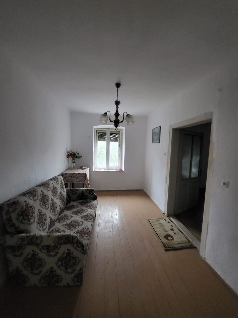 OPORTUNITATE!!! CASA DE VANZARE IN CÂLNIC LA 35.000 EURO - Poză 5