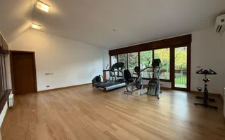 Vilă elegantă cu teren de aproximativ 1.000 mp - Poză 28