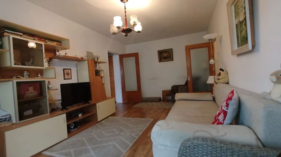 Apartament doua camere, 56 mp, Bdul Muncii, Racadau. - Poză 1