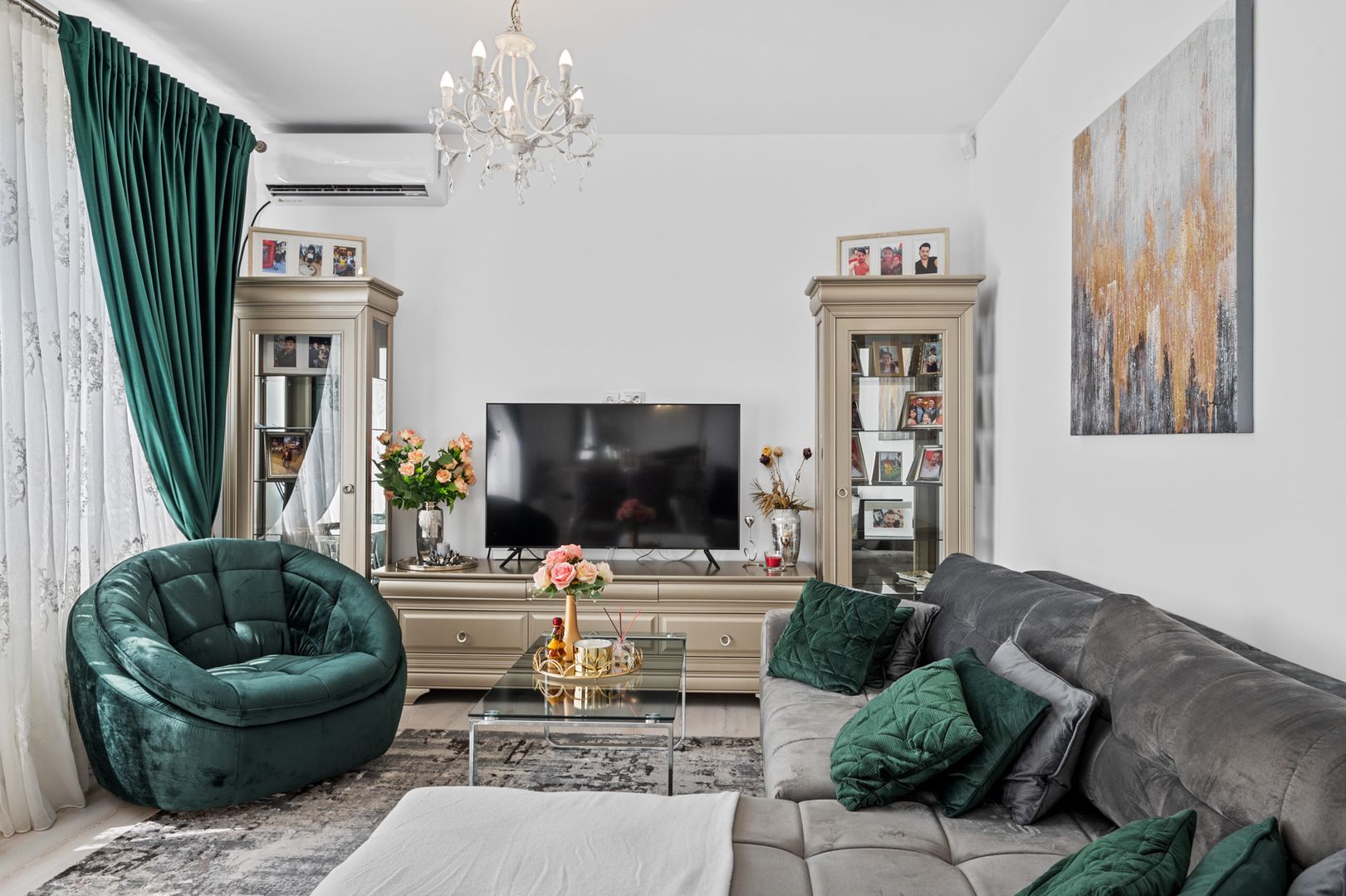 Proprietate premium cu design elegant și multiple upgrade-uri - Poză 7