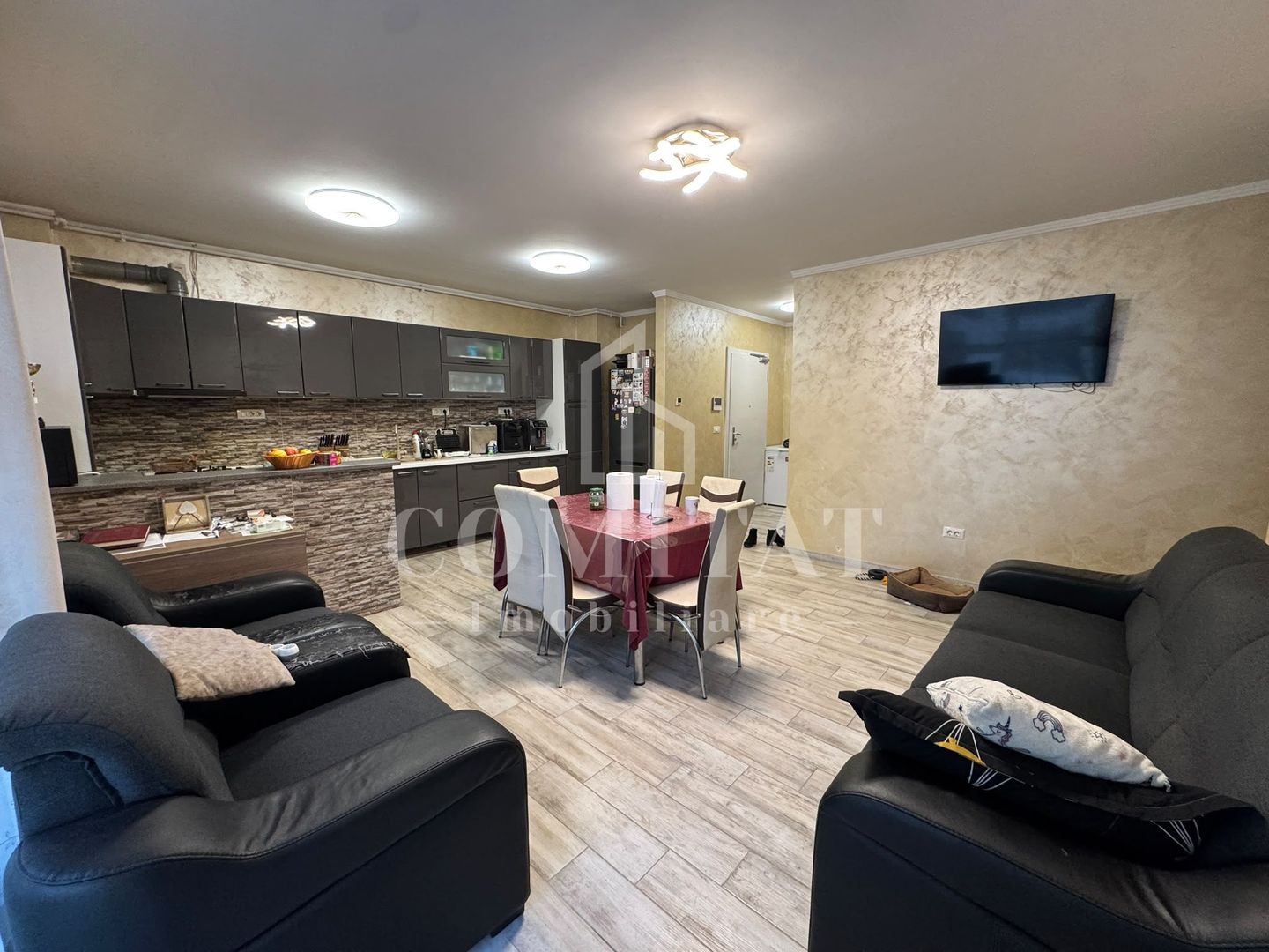 Apartament cu 4 camere | La cheie | Columna Residence - Poză 1