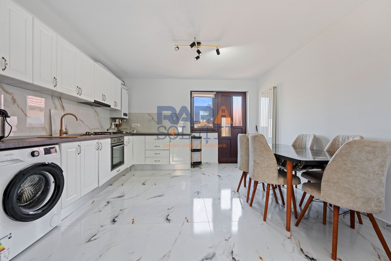 Casă nouă - 2800 mp teren - Poză 5