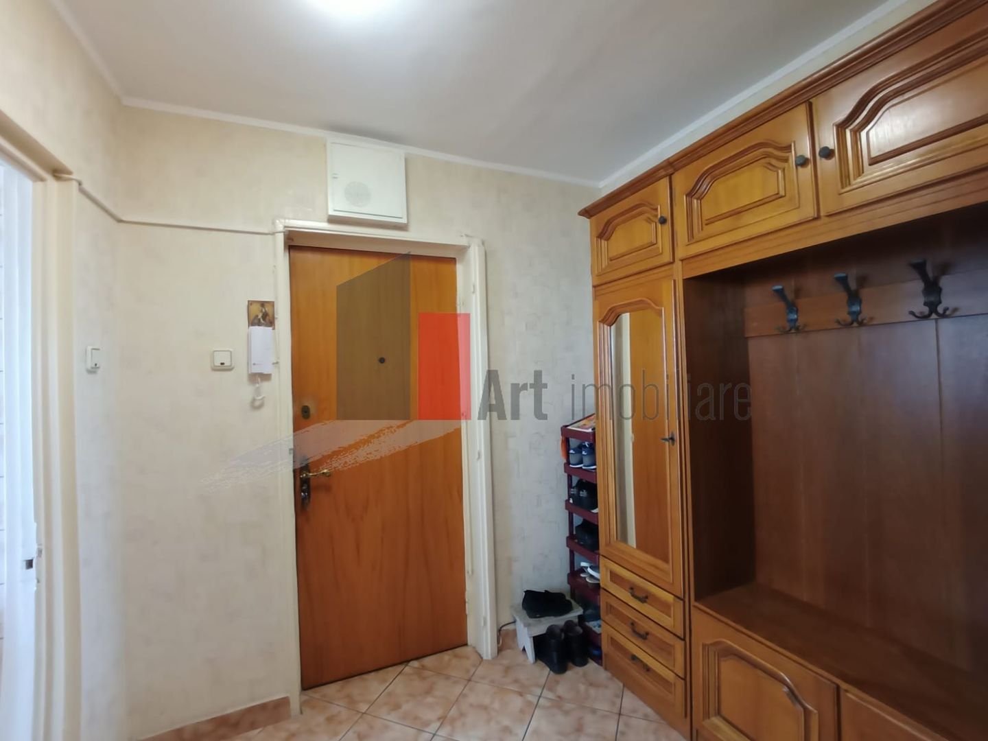 Vânzare apartament 3 camere semidecomandat Bd. Obregia - Cultural - Poză 2
