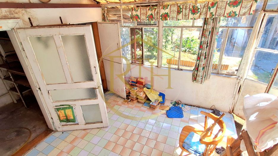 Oferim spre vanzare casa + teren, zona Sagului,  Necesita renovare - Poză 13