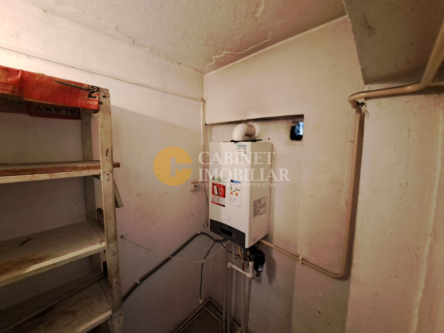 100 mp Ultra-Central: Apartament 4 Camere pe Bd. Independenței (Fără Risc) - Poză 16