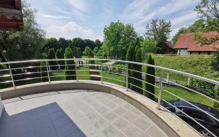 Vila cu 1.500 mp teren, gradina amenajata, linistita zonare,  Halchiu, Brasov - Poză 5