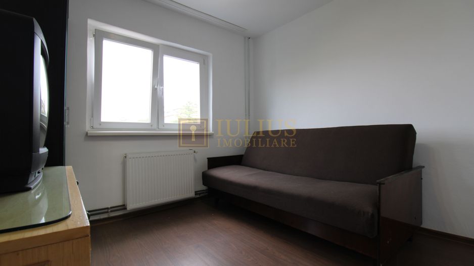 Zona Lipovei, 4 camere + 2 bai, centrala proprie - Poză 8