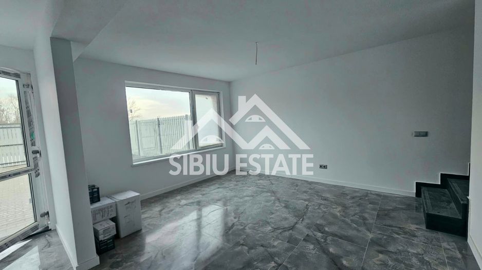 Casa 4 camere, 2 bai Sibiu Vest mutare imediata - Poză 14