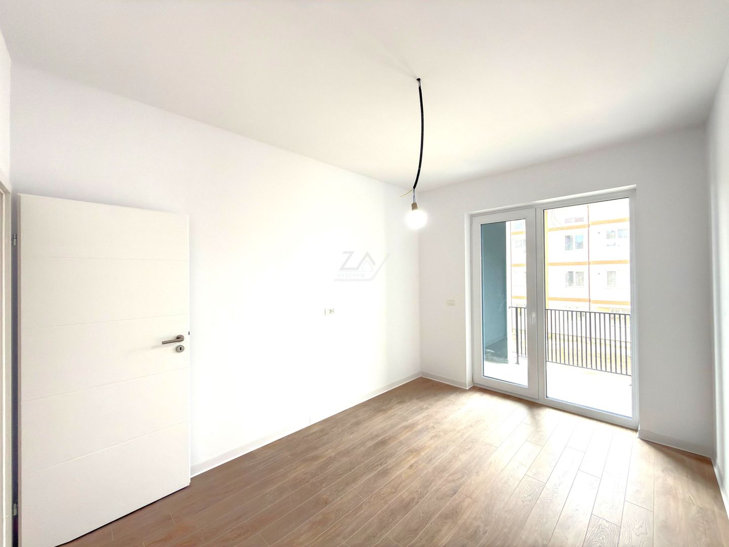 Decomandat. Loc de parcare. Spatiu depozitare pod. - Poză 5