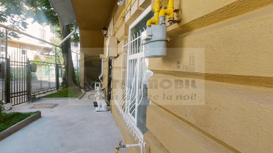 APARTAMENT ULTRACENTRAL , PIATA UNIRII, CUZA VODA 70 MP PLUS CURTE - Poză 9