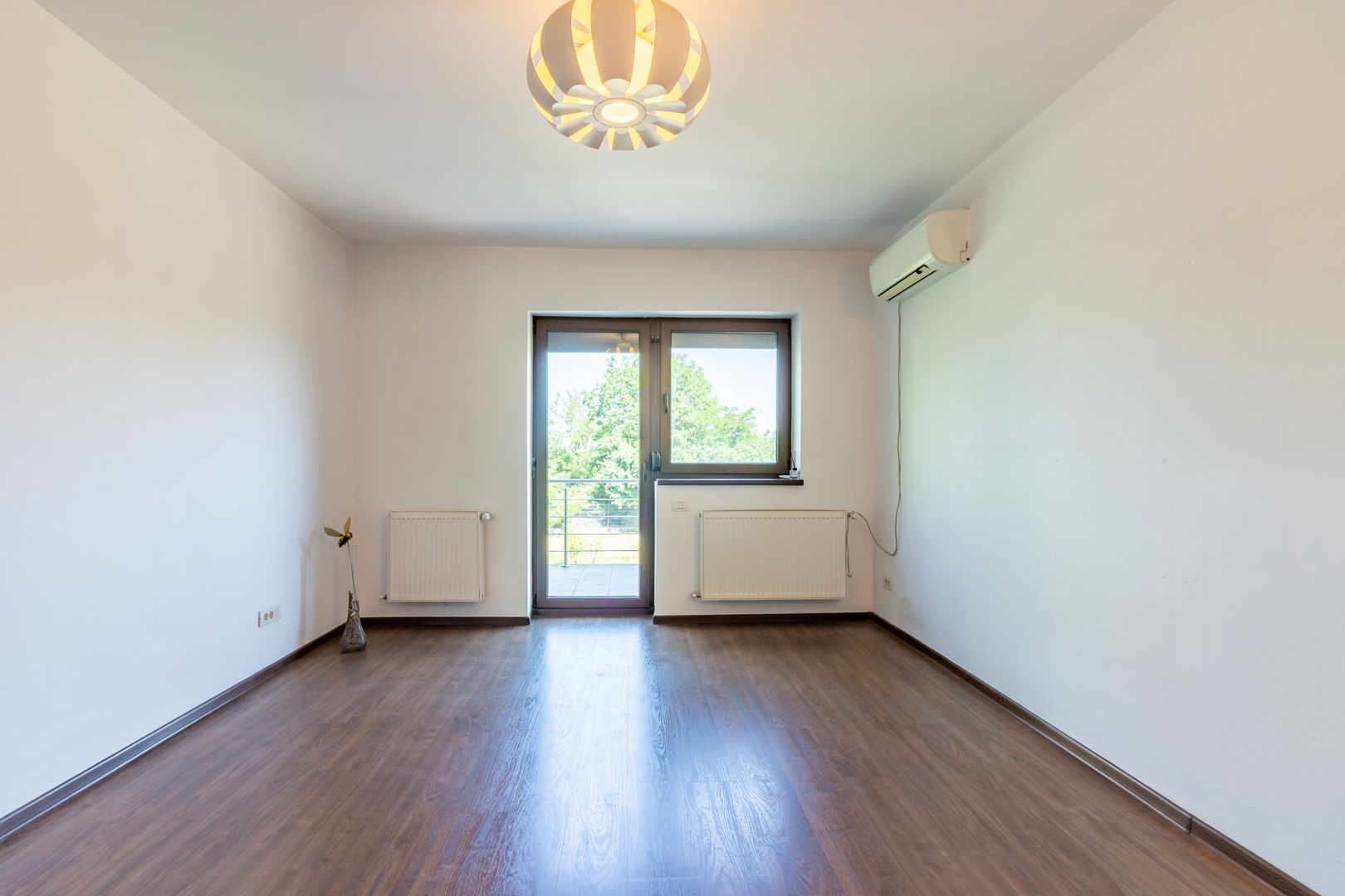 Casă / Vilă cu 5 camere de vânzare Alexandriei/Ion Conea - Poză 30