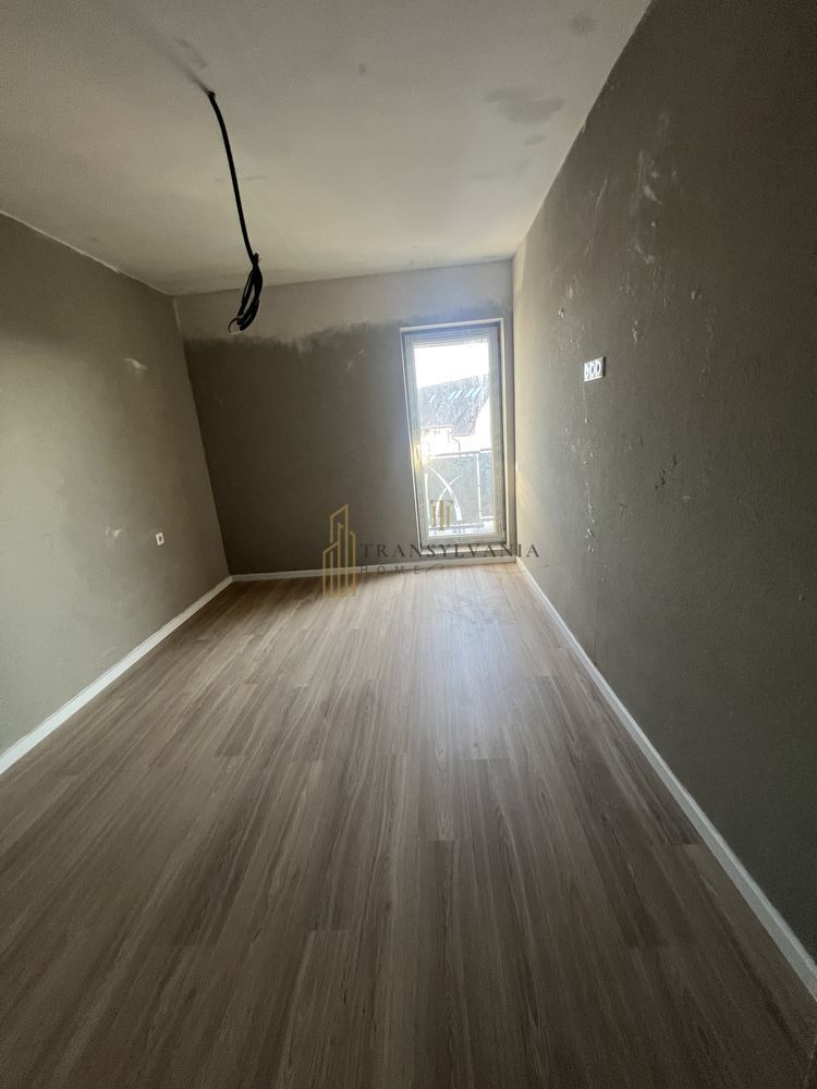 Vanzare apartament nou, suprafata generoasa - Poză 3