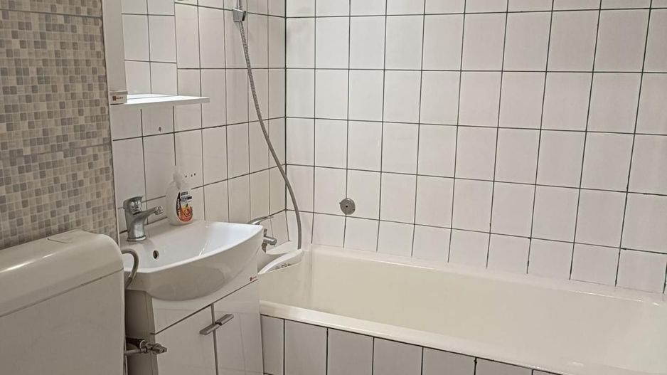 AP. 2 CAMERE P-TA SUDULUI, PARCARE, BUCATARIE INCHISA, METROU 5 MINUTE - Poză 6