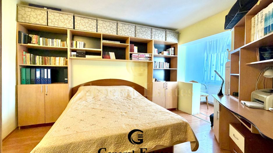 Vânzare apartament 3 camere decomandat | Nicolina - Poză 5