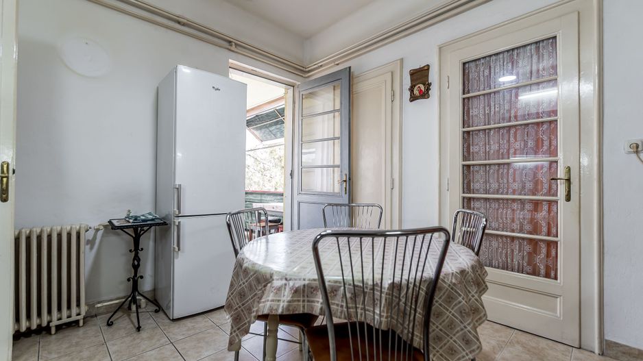 Etaj întreg vis-à-vis de Tribunalul Arad | 269 mp | Demisol privat - Poză 3