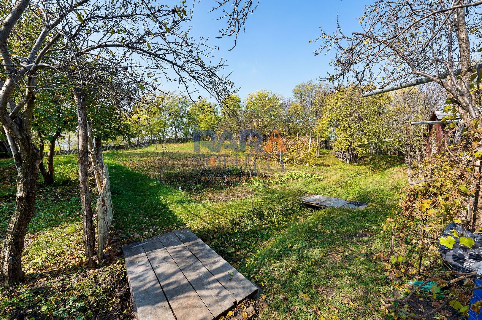 Căsuță frumoasa la țară cu toate condițiile necesare - Poză 3