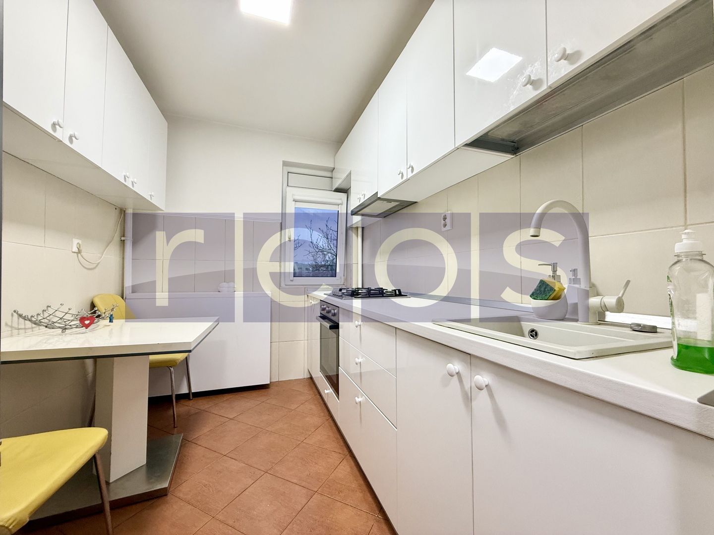 VÂNZARE 2 CAMERE | ZONA TITAN | MOBILAT ȘI UTILAT - Poză 5