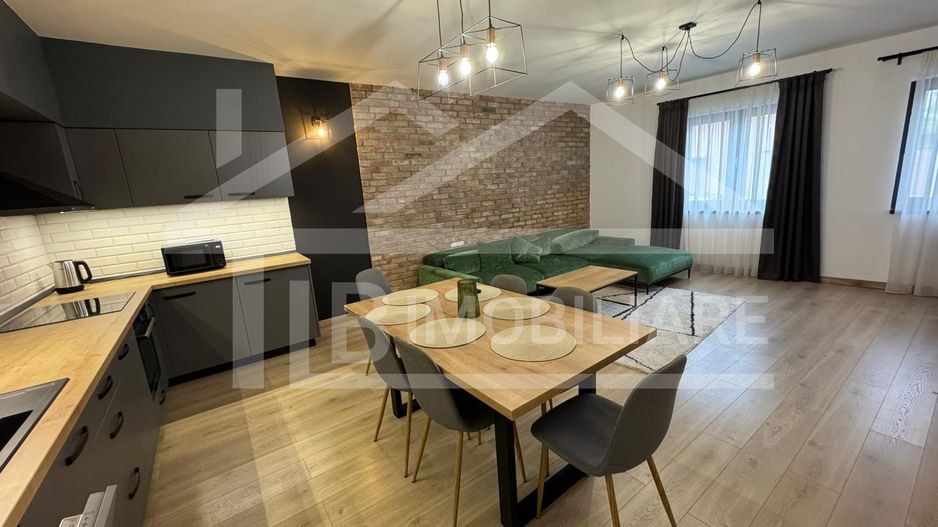 Apartament cu 3 camere, 90mp, decomandat, parcare, Zona Centrala - Poză 1