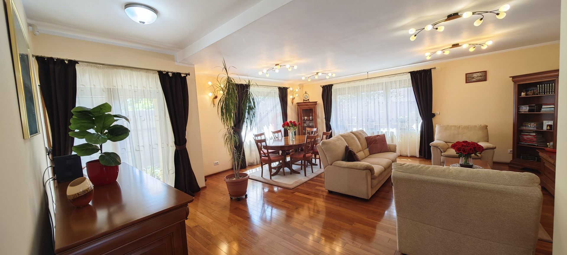 Casa spatioasa. Pretabil si pt. clinica, invatamant, camin varstnici. - Poză 20