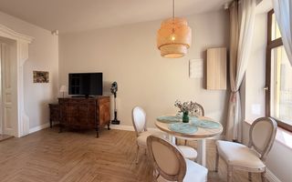 Apartament  modern cu 2 camere in cladire istorica– Zona Sinaia - Poză 5