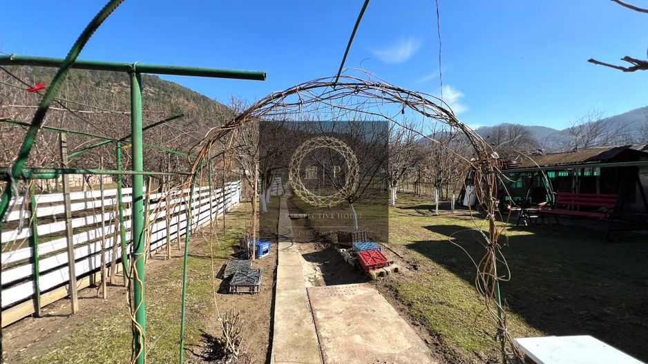 Casă pretabila 2 familii | 280 mp utili| 1350mp Teren | Garaj - Poză 43