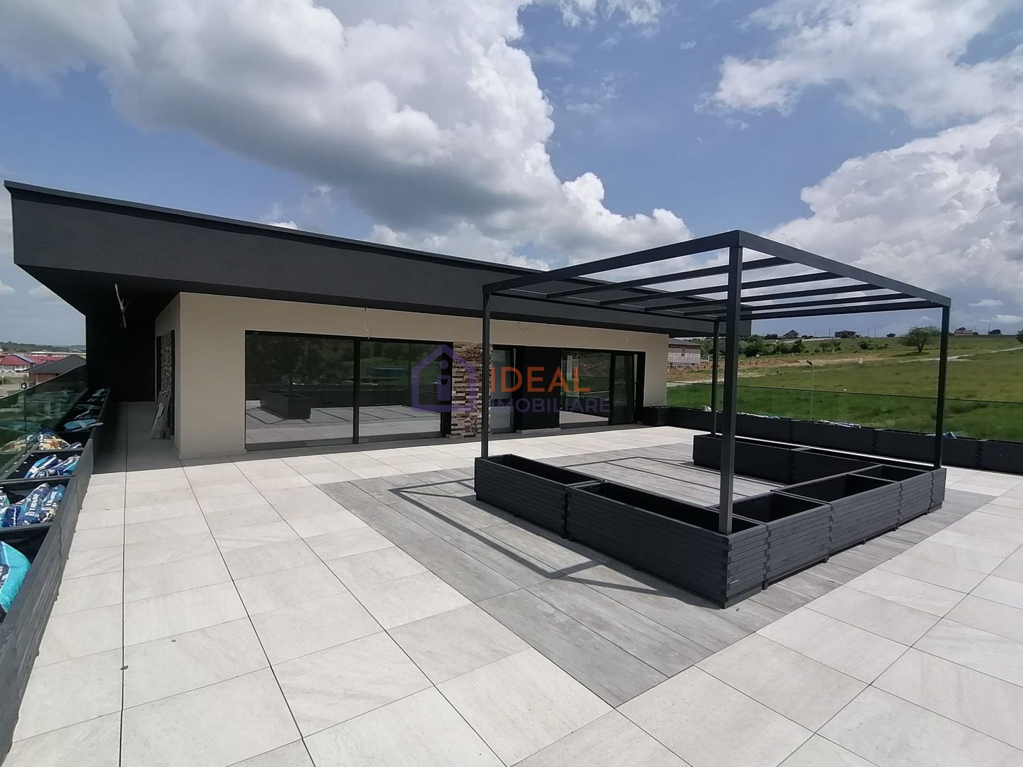 Casa  Exclusivista cu piscina si 1200 mp de teren, in Cisnadie - Poză 5