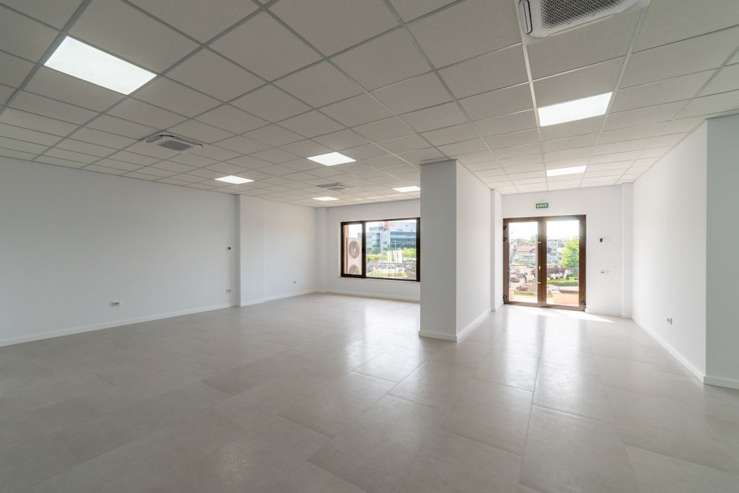 Spațiu comercial generos – 160 mp – poziție premium pe Craiovei! - Poză 9