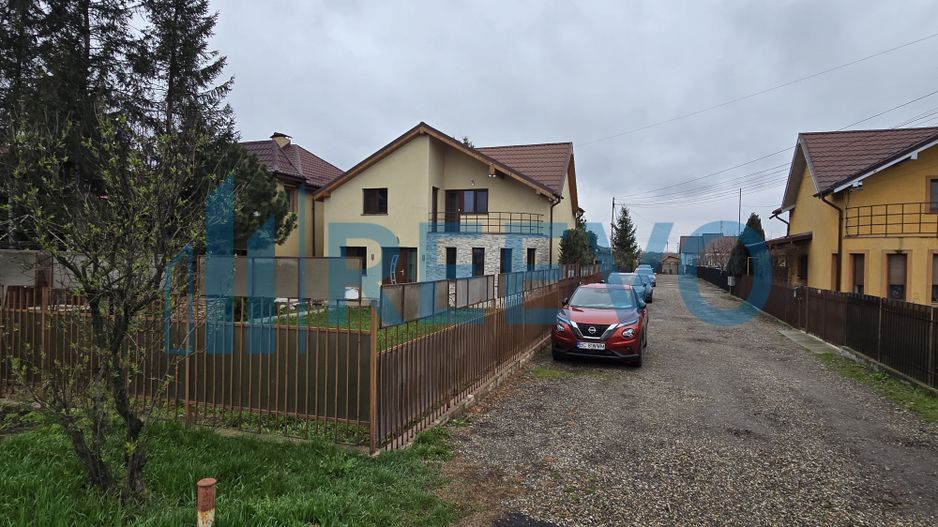 Casă de închiriat în Lilieci - Poză 32