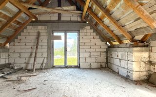 Casă cu potențial imens P+M, teren 7,91 ari, zonă liniștită, Ocna Șugatag. - Poză 14