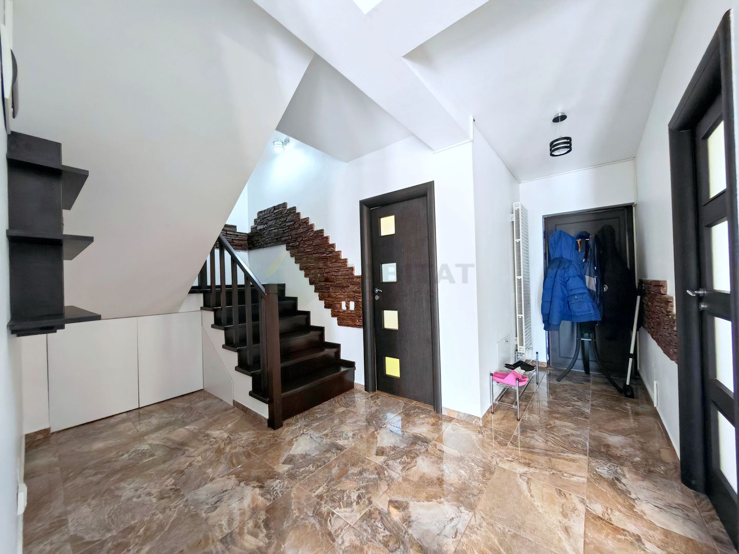 Vila individuala cu teren de 1000mp in Comuna Berceni - Poză 10