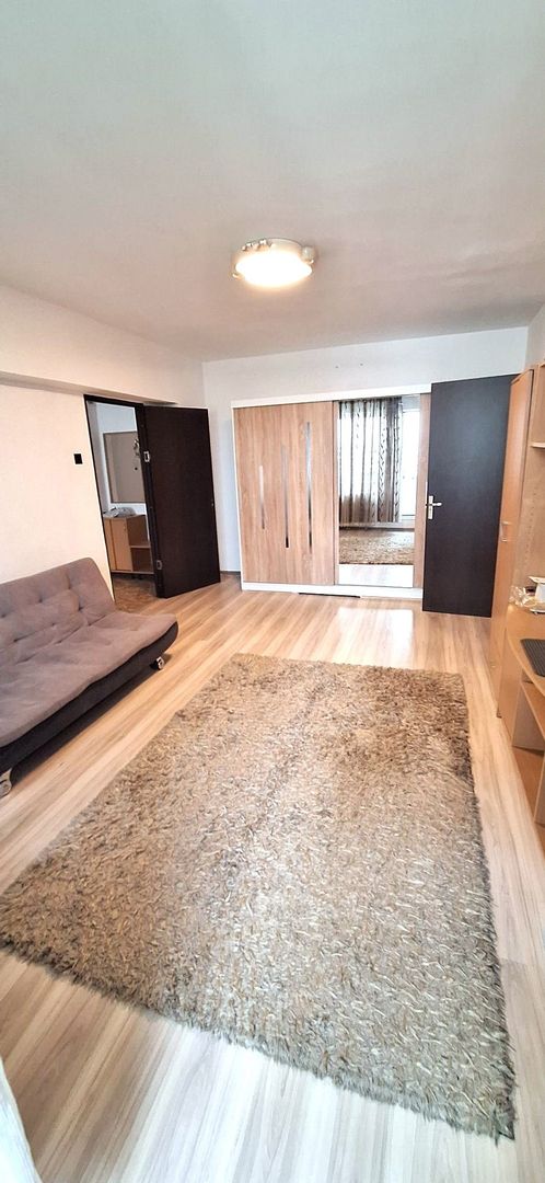 🏡 Închiriez Apartament cu 2 camere, Potcoava Titan, 2 balcoane, metrou aproape - Poză 8