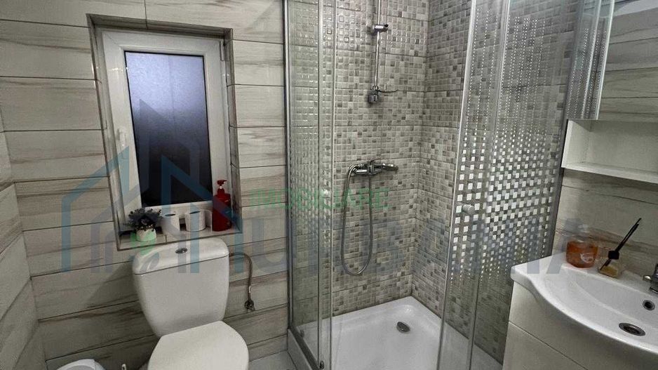 apartament la casa in Copou - Poză 2