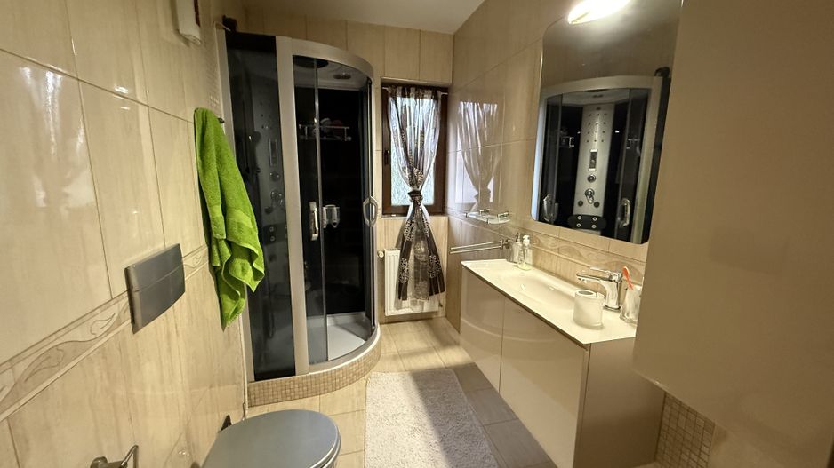 Casă 4 dormitoare | 230 MP | Central | Mobilată & Utilată | 280.000 € - Poză 45