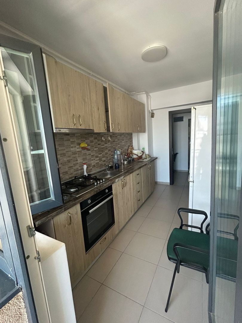 Vanzare garsoniera in Titan, cu centrala, 800m metrou - Poză 1
