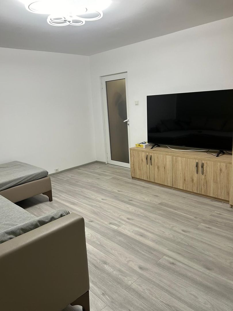 ageuropa.ro vinde apt. 4 cam. 78mp la etajul 2 în Micro 16. - Poză 6