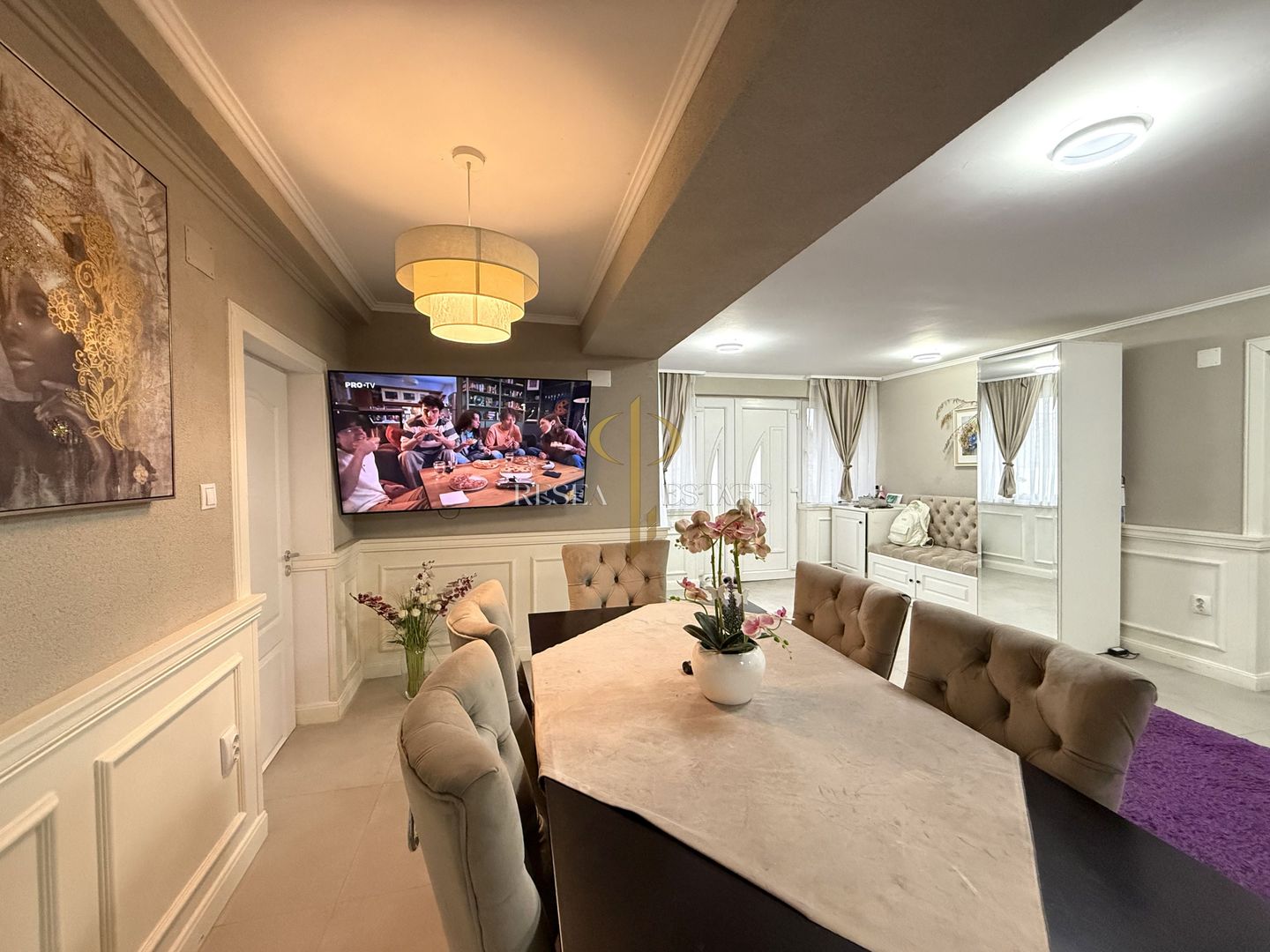 Casă spațioasă în Varias, împărțită în două unități cu acces separat - Poză 1