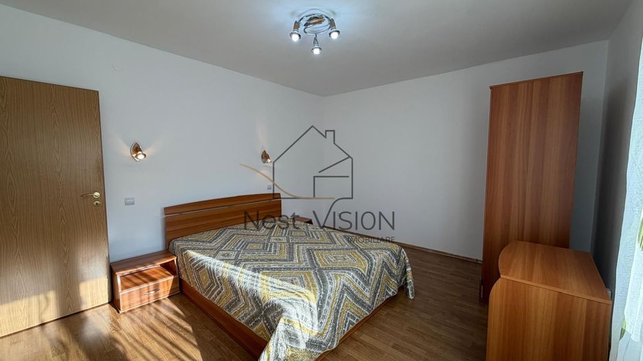 Apartament spațios cu 4 camere cu garaj - zona Ștrand - Poză 2